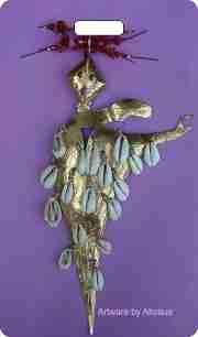 Akosua Gold Pin